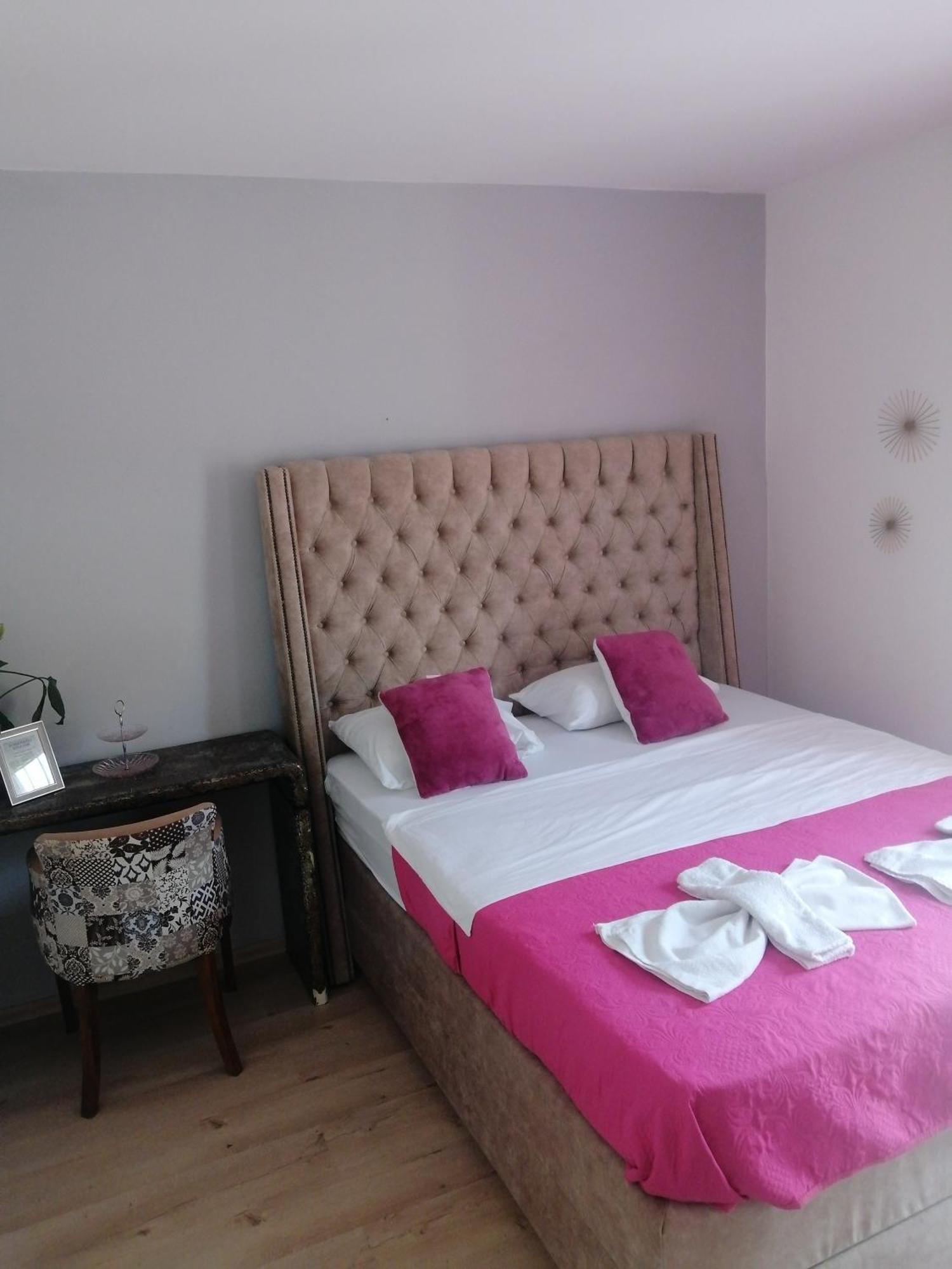 Apartmani Sport Igalo Herceg Novi Rum bild